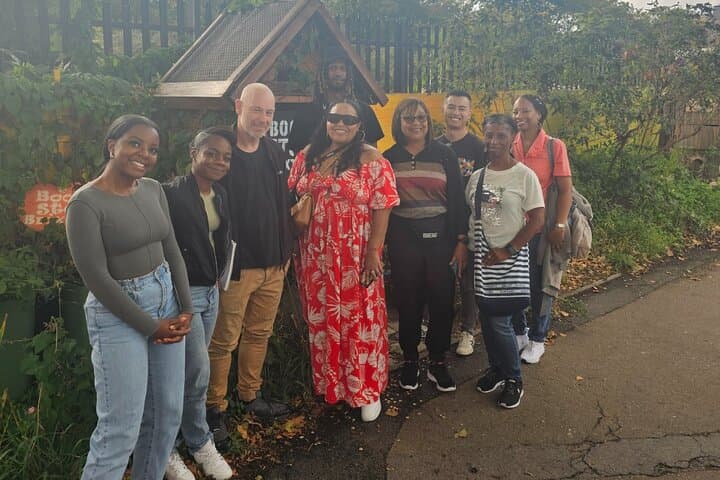 Brixton Graffiti Workshop & Street Art Walking Tour — Hands-On Spray Can Class photo 5
