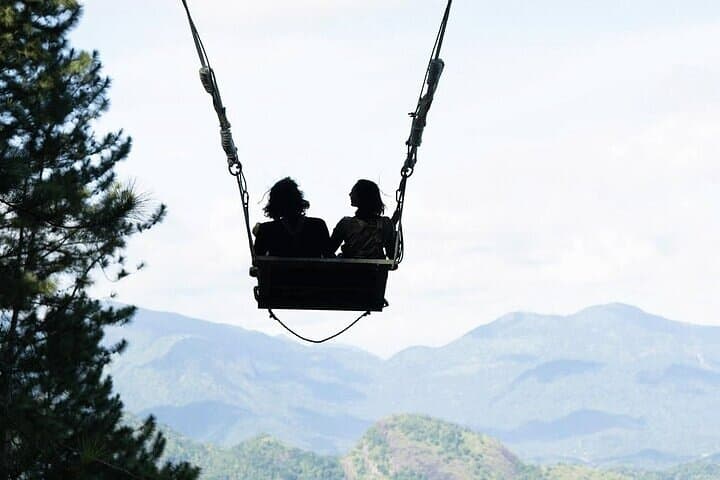 Ella Swing: Cliffside Swing Above Tea Plantations in Ella, Sri Lanka photo 4