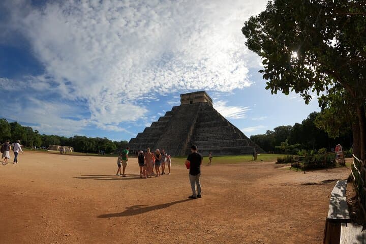 Chichen Itza Guided Tour with Two Cenotes and Local Lunch (from Valladolid) photo 2