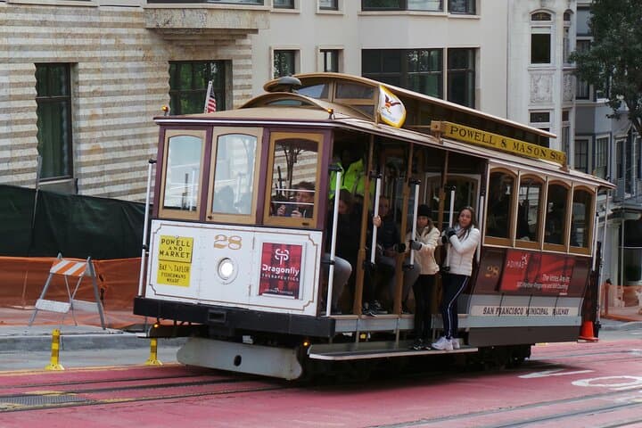 San Francisco Cable Car Audio Tour: Unlimited Rides & Pier 39 Meal Voucher photo 4