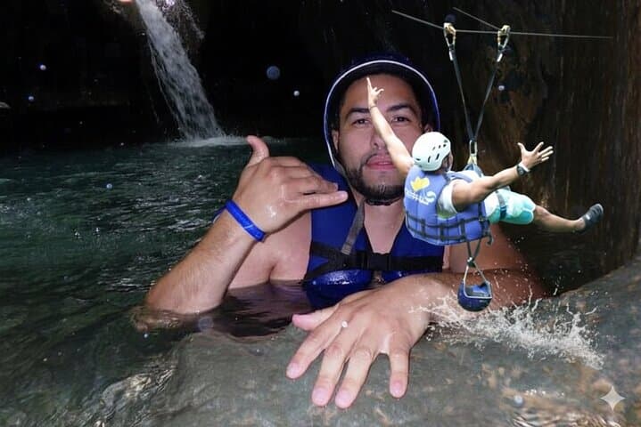 Puerto Plata Combo: Zipline Adventure and Damajagua Waterfalls (27 Charcos)