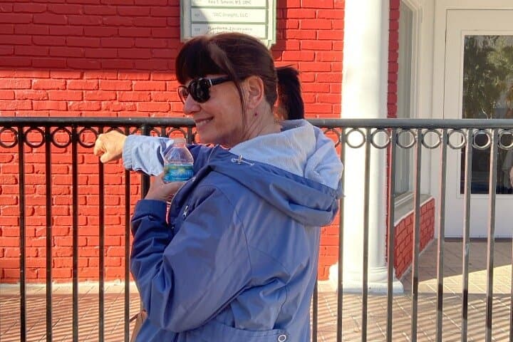 Royal Quest App-Based Scavenger Hunt in Grand Rapids: Interactive Walking Adventure