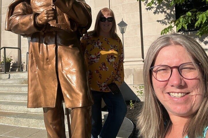 Royal Quest App-Based Scavenger Hunt in Grand Rapids: Interactive Walking Adventure photo 5