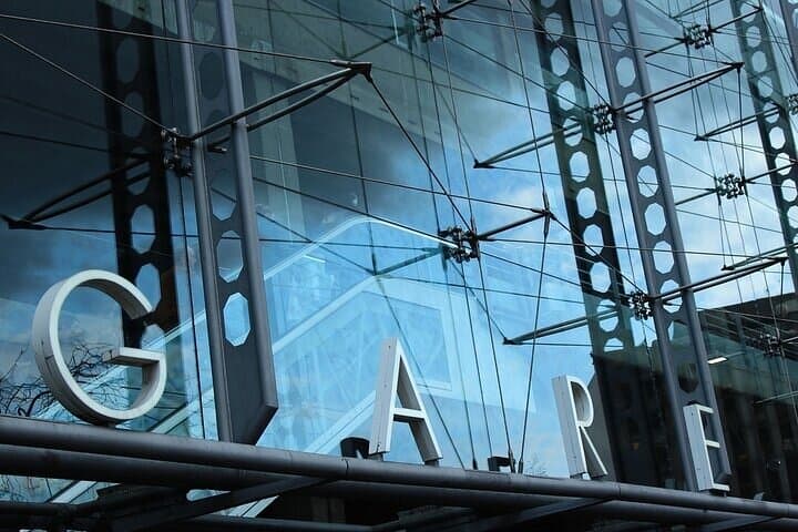montparnasse-tower-rooftop-best-paris-view-private-guide photo 5