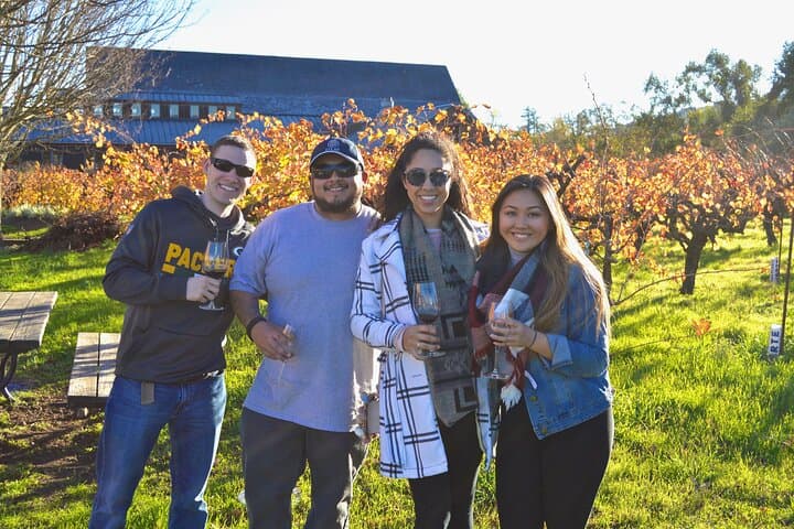 Napa Private Hike and Wine Tour — Hike, Picnic & Small-Batch Tastings photo 5