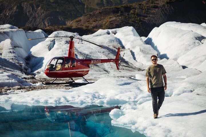 Helicopter Glacier Landing from Anchorage — 1‑Hour Chugach Flight with Ice Exploration photo 3