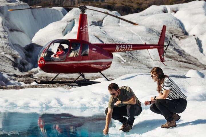 Valdez Helicopter Glacier Landing: 1-Hour Scenic Flight & Glacier Walk photo 3