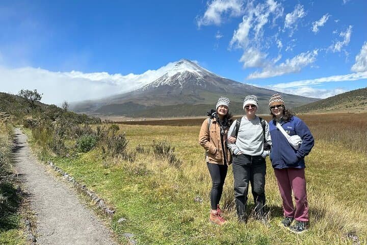 Cotopaxi Day Trip: Hike to José Ribas Refuge & Panoramic Andean Views