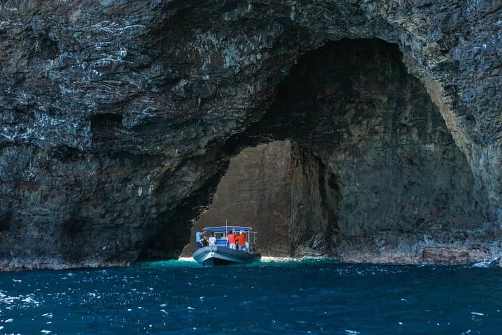 Explore Kaua‘i’s Nā Pali Coast: Morning Sightsee Zodiac Adventure from Hanalei Bay photo 5