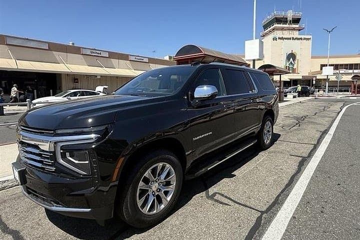 Private Arrival Transfer from LAX to Los Angeles Area — Door-to-Door Service photo 1