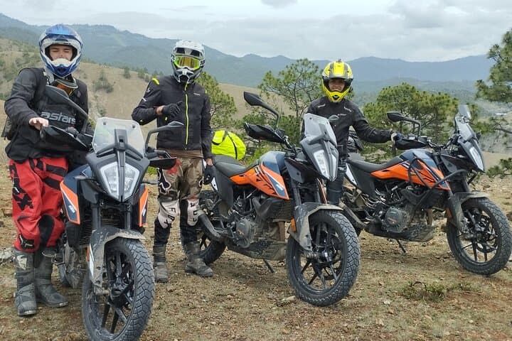 7-Day Motorcycle Tour Through Guatemala: Volcanoes, Lakes, Semuc Champey & Pacific Coast