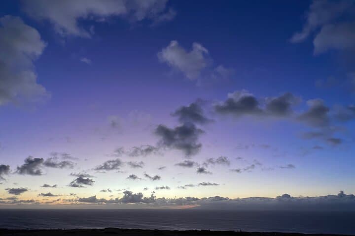 Sunset Cigars at Puʻu Kehoni: Private Hawi Viewpoint Experience photo 3