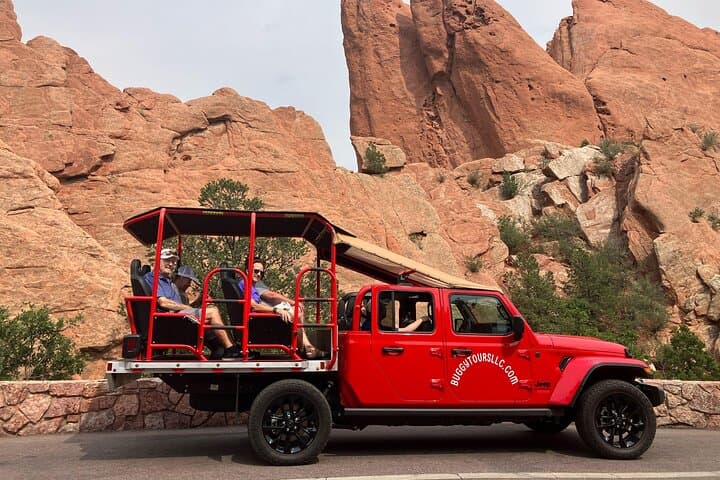 Explore Garden of the Gods: A Scenic Jeep Tour Through Colorado’s Iconic Red Rock Formations