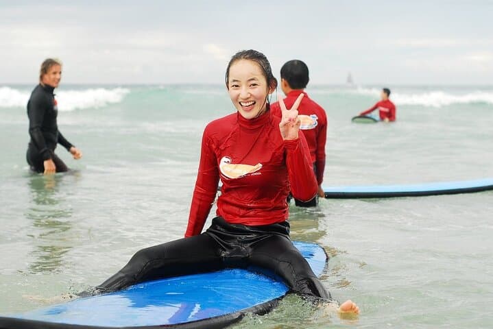 Learn to Surf at Broadbeach: Beginner Surf Lessons on the Gold Coast