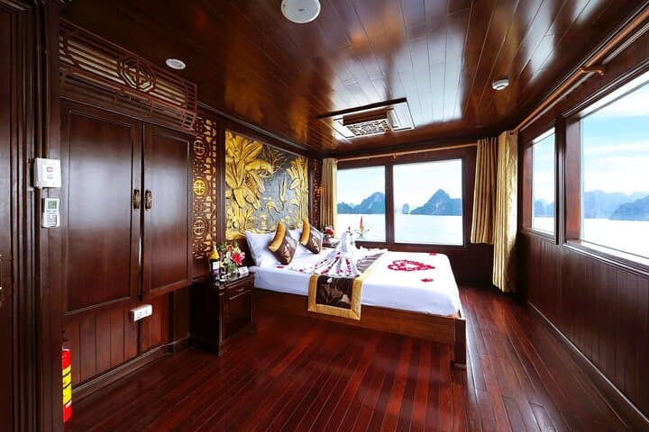 Bai Tu Long Bay Boutique Cruise: 2D1N Renea Overnight Tour from Ha Long photo 2