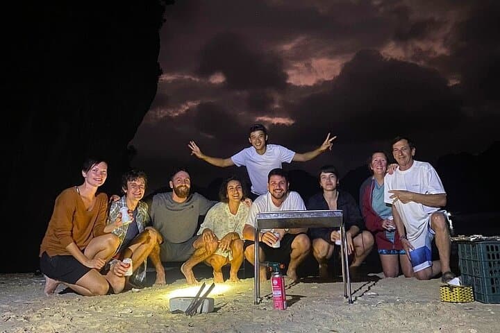 Cat Ba Sunset Kayak and Bioluminescent Plankton Night Tour photo 5