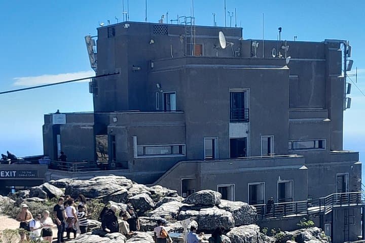 Table Mountain & Cape Town City Tour: Castle, Companys Garden, Bo-Kaap and Camps Bay photo 1