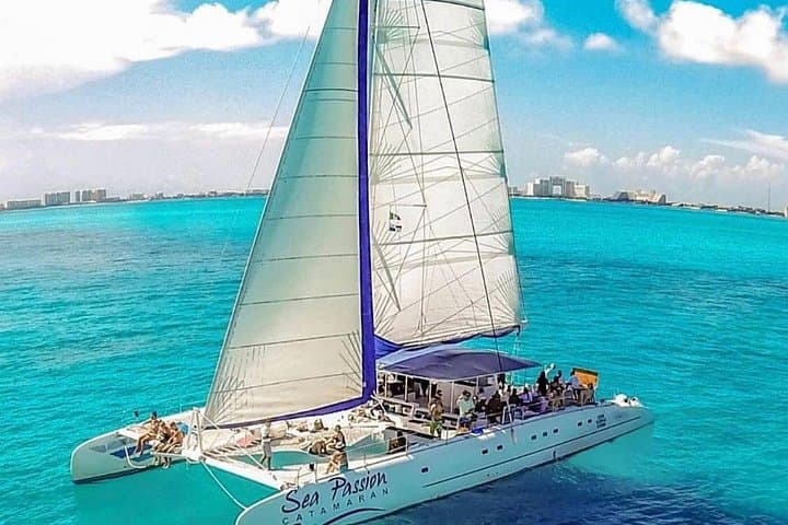 7-Hour Isla Mujeres Catamaran: Snorkel, Open Bar & Beach Club Lunch photo 2