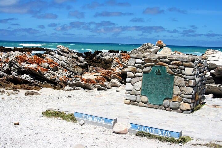 Cape Agulhas and Hermanus Day Tour: Southern Tip, Penguins & Wine photo 4
