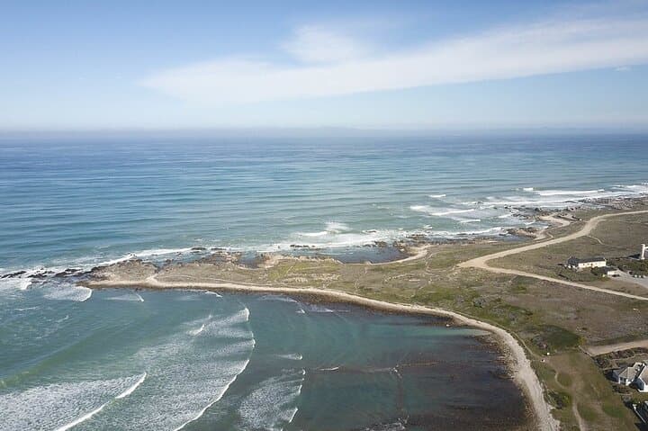 Cape Agulhas and Hermanus Day Tour: Southern Tip, Penguins & Wine photo 2