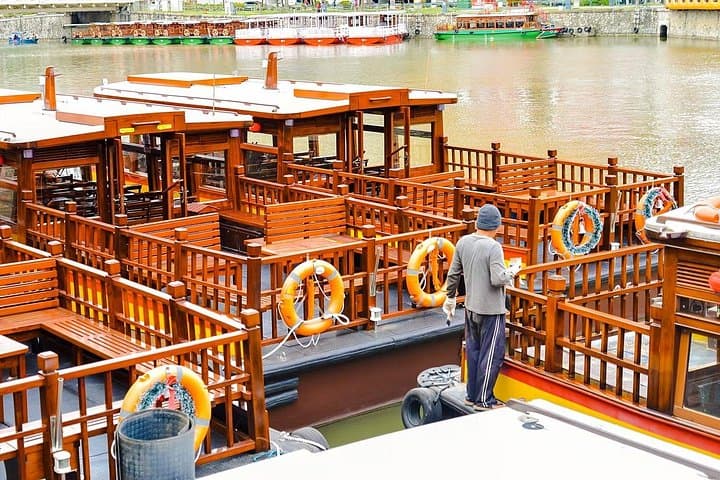 Singapore River Sightseeing Cruise — 40‑Minute Heritage Bumboat from Clarke Quay photo 4