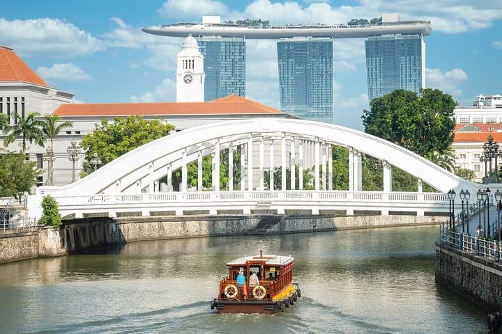 Singapore River Cruise: Scenic Journey Through Modern History