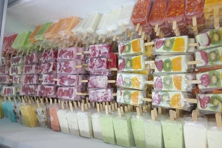 Cancun Private Shopping and Food Experience: Mercado 28, Tequila & Playa Delfines photo 2