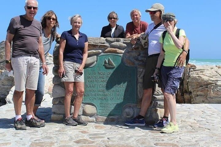 Cape Agulhas and Hermanus Day Tour: Southern Tip, Penguins & Wine
