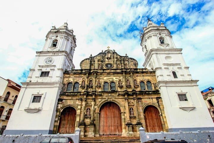 Panama City Night Layover Tour — 360° Views, Casco Antiguo & Amador Causeway photo 6