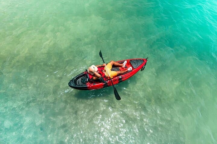 Jeddah Morning Kayak Adventure: Paddle to a Secluded Red Sea Oasis photo 3