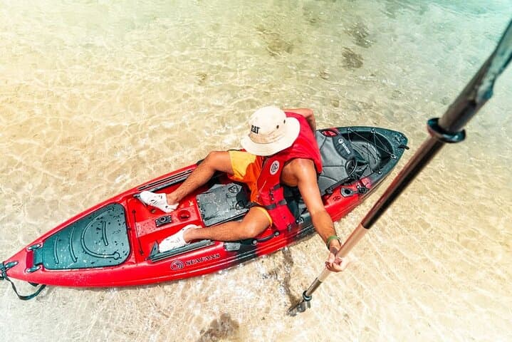 Jeddah Morning Kayak Adventure: Paddle to a Secluded Red Sea Oasis photo 4