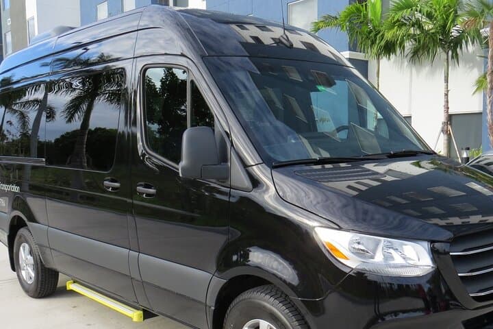Miami to Sawgrass Mills: Private Round-Trip Transfer for Stress-Free Shopping photo 3