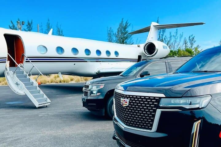 Private SUV Airport Transfer in Providenciales — Luxury Arrival in Turks and Caicos photo 5