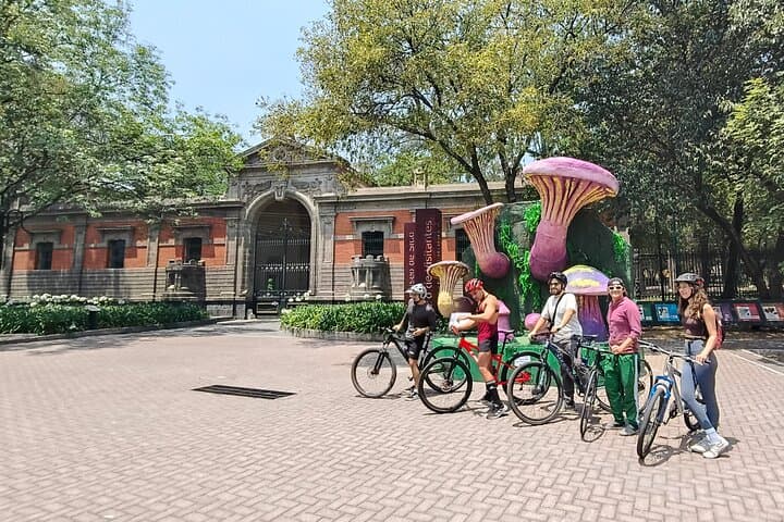 Guided Bike Tour of Chapultepec: Castle, Museums & Cable Car photo 2