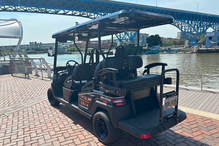 Cleveland Uncorked: Ohio City Wine District Golf Cart Tour photo 3