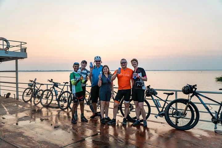Sunset E-Bike Tour to Silk Island from Phnom Penh: Evening Cycling & Silk Weavers