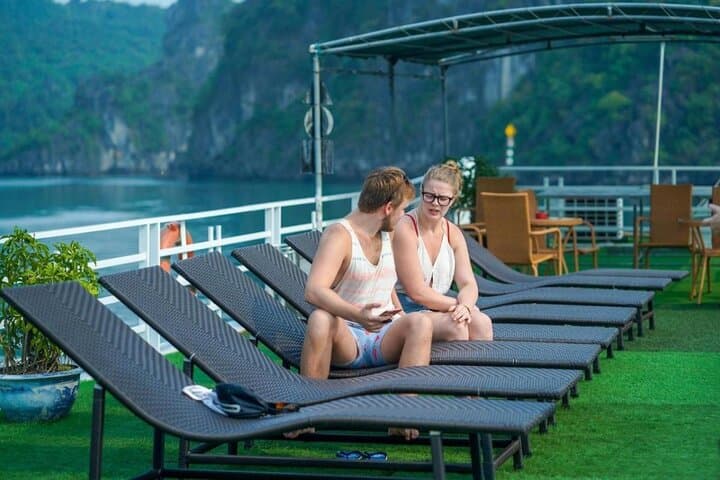 Halong Bay 2-Day Boutique Cruise: Sung Sot, Titop & Kayaking Aboard Fantasea photo 3