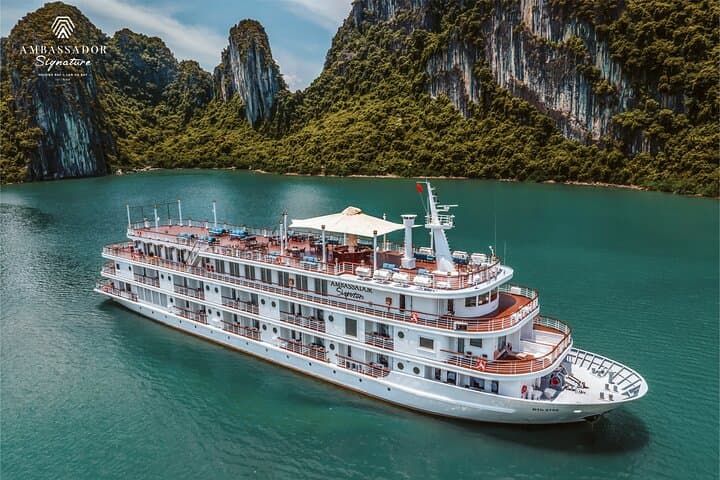 Lan Ha & Halong Bay 2-Day Luxury Cruise from Hanoi