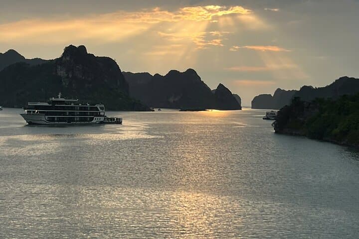 3-Day Ninh Binh and Ha Long-Lan Ha Bay 5-Star Cruise from Hanoi photo 4