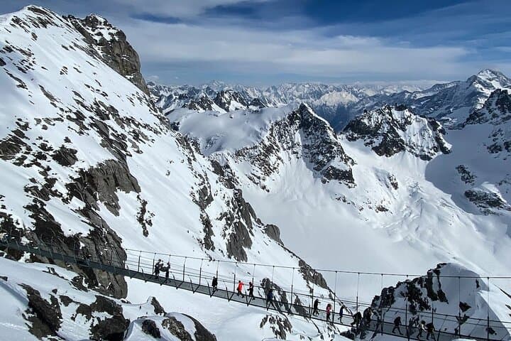 Private Day Trip to Mount Titlis Glacier and Lucerne from Zurich