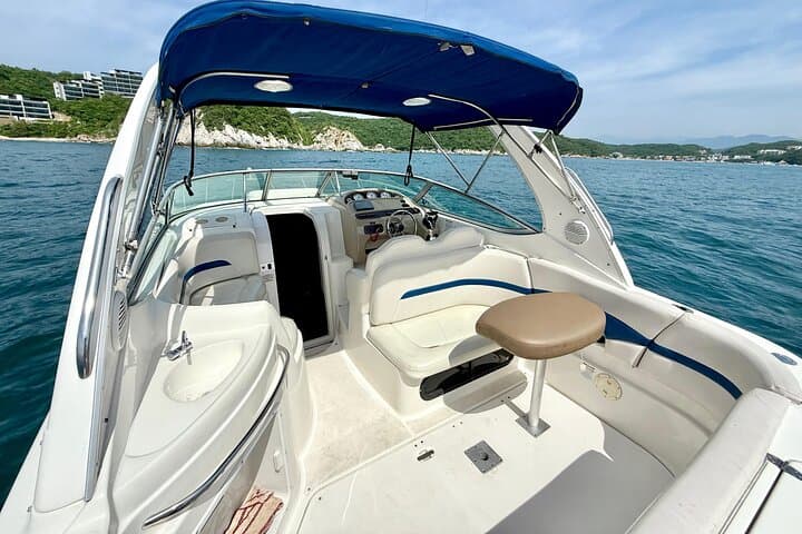 Sail the Bays of Huatulco: 7-Hour Luxury Yacht Snorkel Cruise with Drinks photo 6