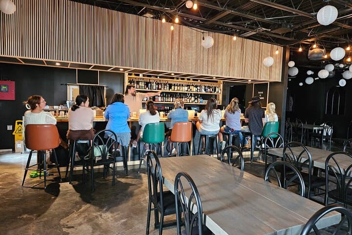 Inside a Tennessee Whiskey Workshop: Hands-On Old Fashioneds & Nashville Stories photo 4