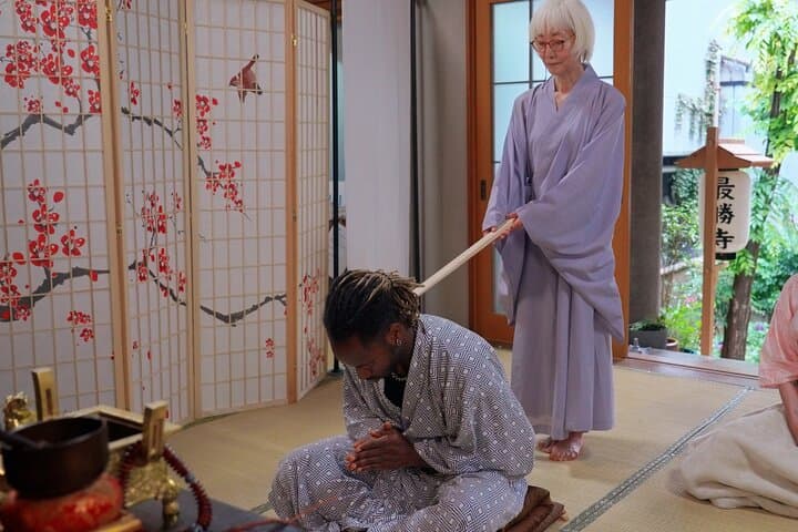 Evening Zen in Osaka: Temple Incense, Zazen, and Matcha Experience photo 5