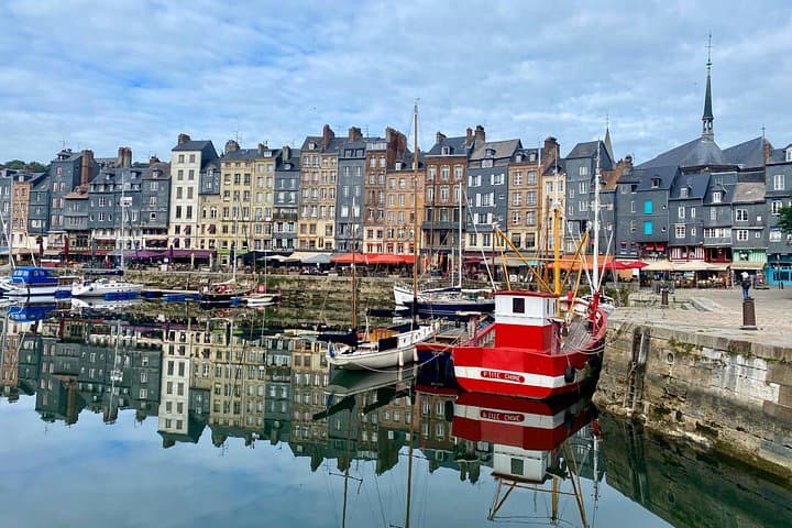 Explore the Historic Wonders of Normandy on a 3-Day Live Guided Tour photo 1