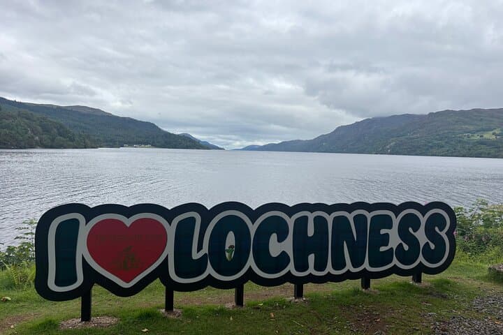 Loch Ness Private Tour from Inverness or Invergordon: Waterfalls, Fort Augustus & Drumnadrochit