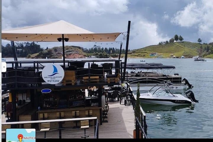 Climb La Piedra and Boat Guatapé: Full-Day Tour from Medellín photo 4