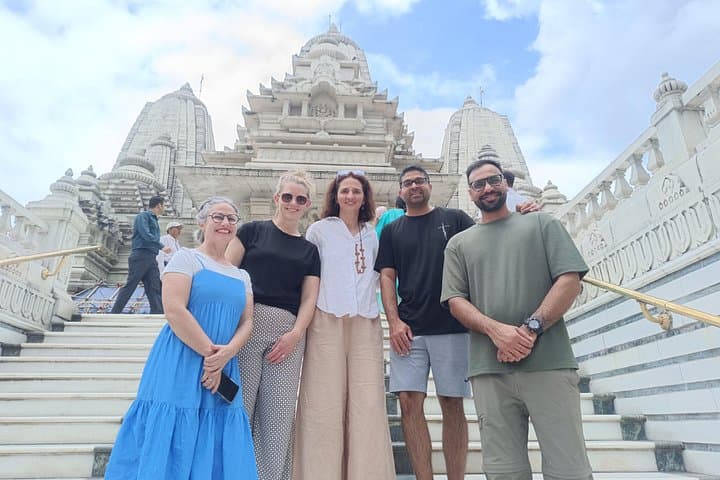 Kolkata 2-Day Private Cultural Tour: Flower Market, Kumartuli & Mother House