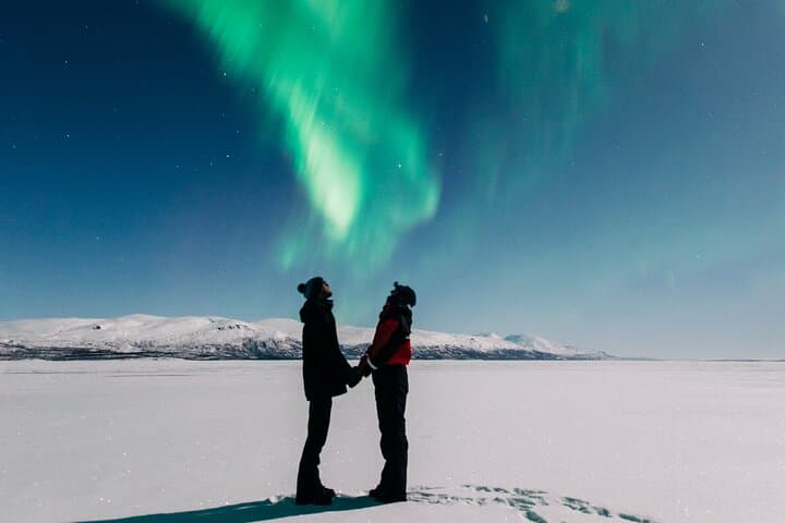 Abisko Northern Lights Car Chase with Professional Photographer photo 5