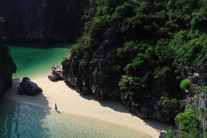 Aqua Luxury Cruise: 2-Day Halong & Lan Ha Bay Luxury Escape from Hanoi photo 3