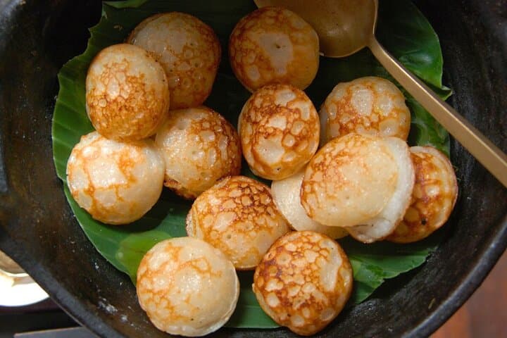Luang Prabang Sunset Cruise: Mekong Evening & Night Market Private Tour photo 4